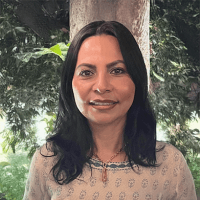 Leslie-Langley-railihx05ey5g7gonw8oex2n3bdy7zebbo5j8rczio